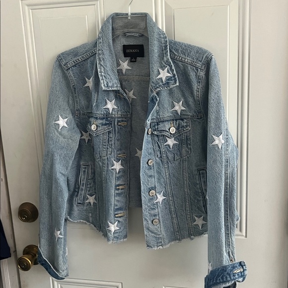Zenana Women’s Large Outfitters Blue Denim Jacket with White Stars 100% cotton - Picture 2 of 8